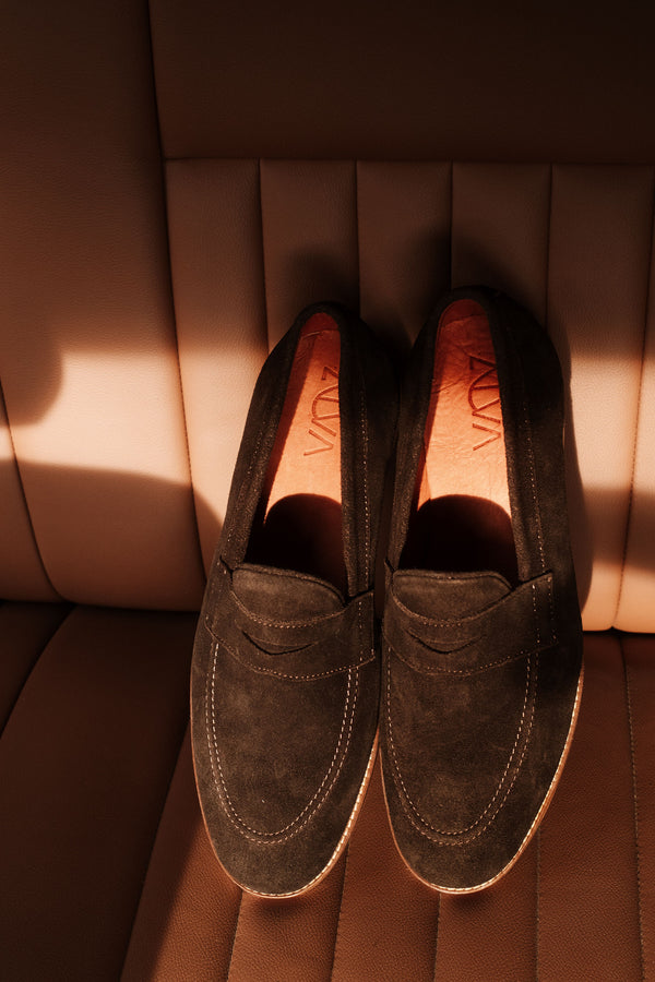 Santa Ana - Dark Brown Suede Loafer