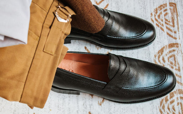 Santa Ana - Black Tumbled Leather Loafer