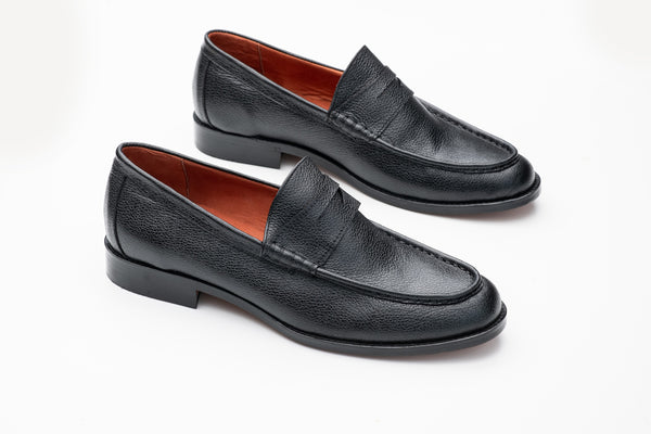 Turi - Black Tumbled Leather Moccasin